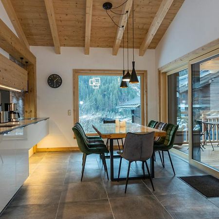 Chalet Glemmtal - Haus Bergblick Viehhofen Exterior foto